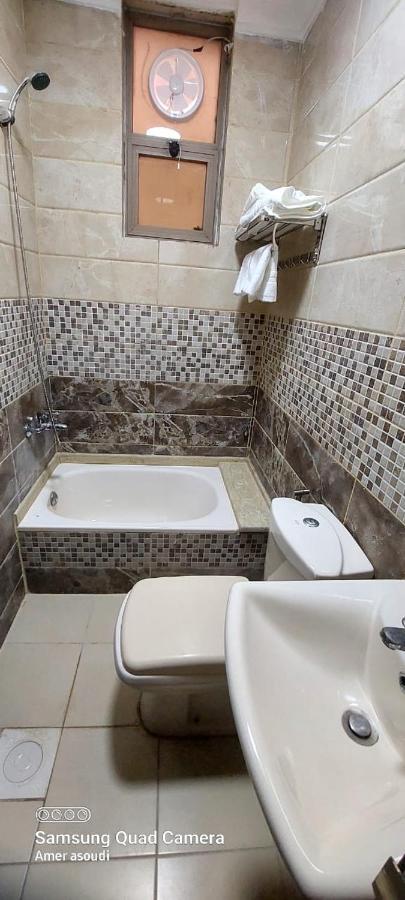 Noor Apartment วาดี มูซา ภายนอก รูปภาพ