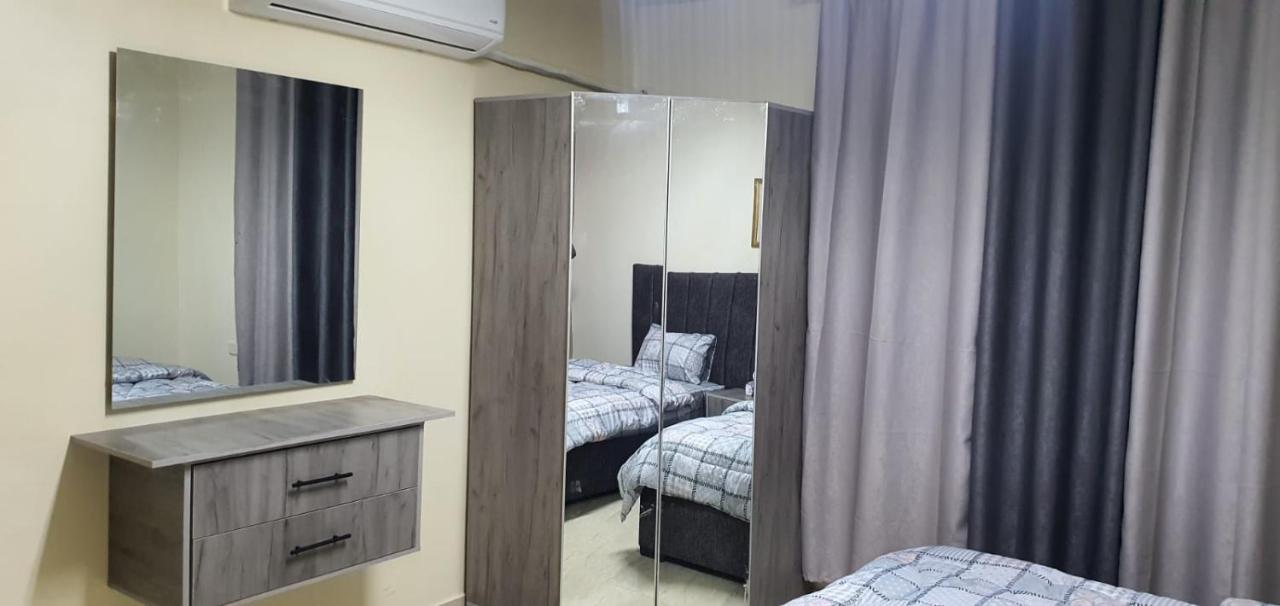 Noor Apartment วาดี มูซา ภายนอก รูปภาพ